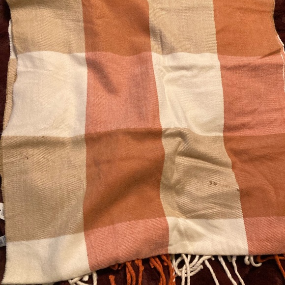 Gap long multi color scarf - Picture 7 of 10